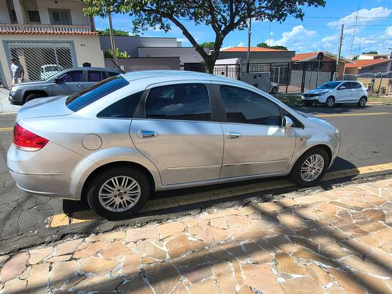 FIAT LINEA 1.9 MPI LX 16V FLEX 4P AUTOMATIZADO